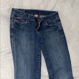 LUCKY JEANS